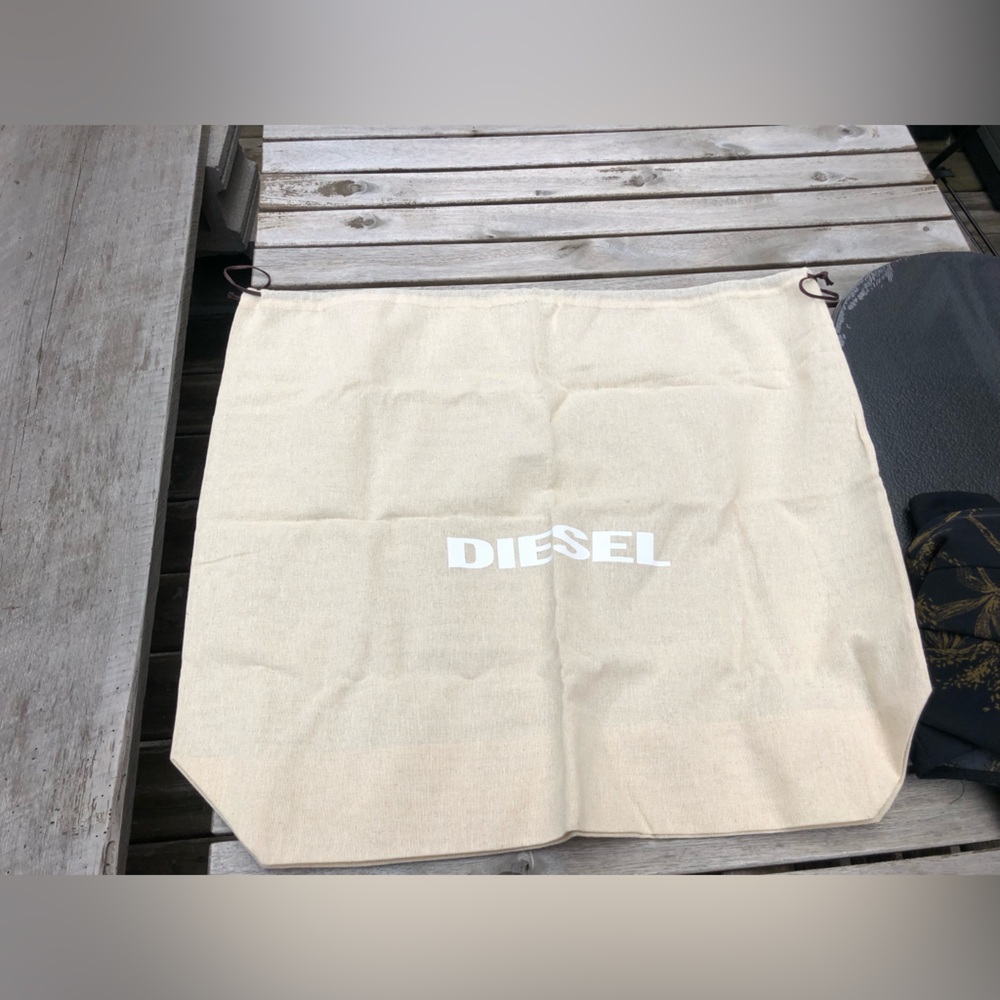 Vinted Diesel leather bag - Picture 10 of 11
